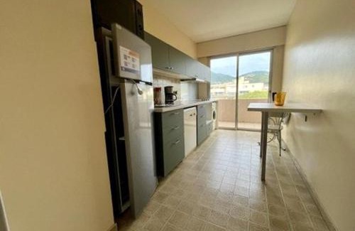 Cavaliere Apartment | Cavalaire : Appartement 2 Pièces, à 300m Plage, Clim, Balcon - FR-1-226B-331