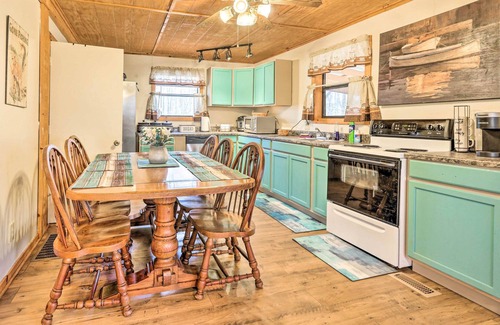 Wellington Cabin | Cave Run Lake Vacation Rental: 3 Mi Away!