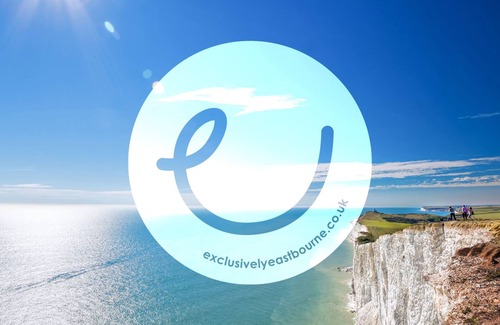 Eastbourne Seafront Apartment | Cavendish 2-bed stylish flat close to beach, theatres and town centre for 4
