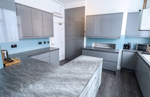 Skegness House | CAXTON HOUSE, pet friendly, character holiday cottage in Skegness