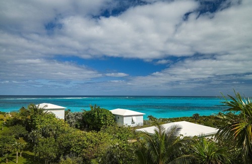 Governor's Harbour House | Cayo Loco Pink Sand Beachfront House for 2 Villa 2