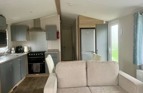 Cayton Bay Apartment | CaytonBay- Close to Beach- 8 Berth- Coffee Machine