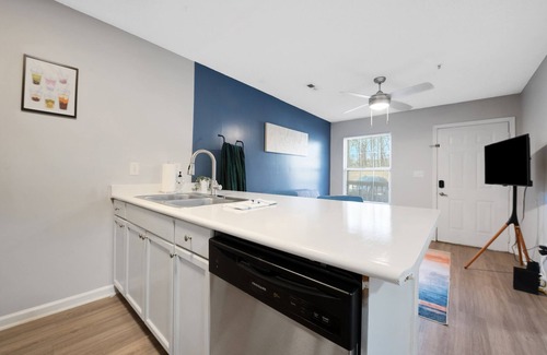 Westover Apartment | CB 965-104 Modern Fayetteville Charm