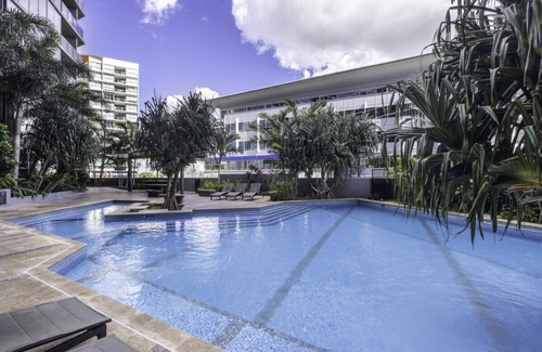 South Brisbane Apartment | CBD 3B2B Suite near everything w/Parking & Balcony