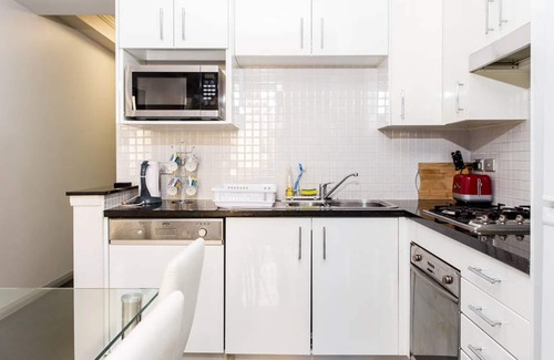 Sydney Central Business District Apartment | CBD Luxury 1 Bedroom 65sqm Balcony Apartment