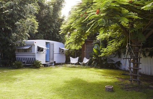 Byron Bay Cabin | Cedar Cabin by the Beach - Byron Town Centre