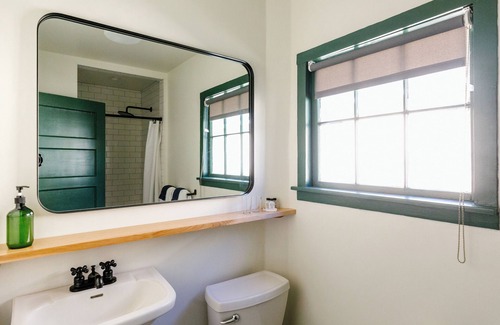 Nevada City Cabin | Cedar Cottage at Piety Hill Cottages