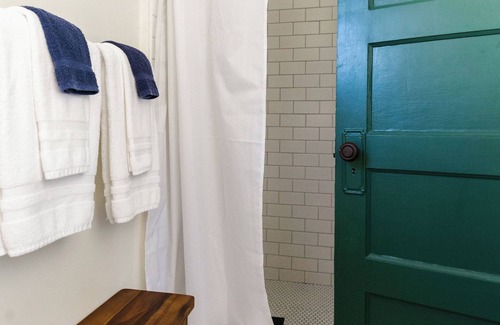 Nevada City Cabin | Cedar Cottage at Piety Hill Cottages