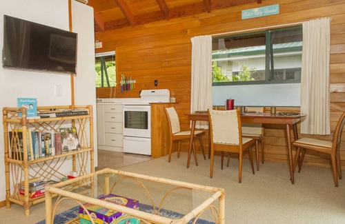 Tairua Cottage | Cedar Cottage - Tairua Holiday Home
