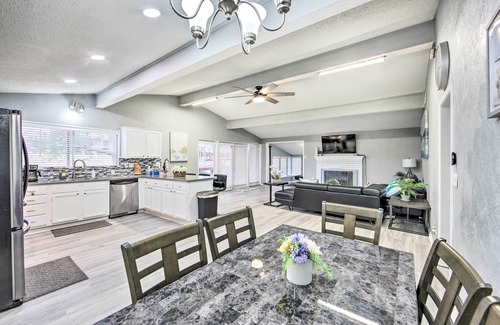 Gun Barrel City House | Cedar Creek Reservoir Home w/Deck & Dock