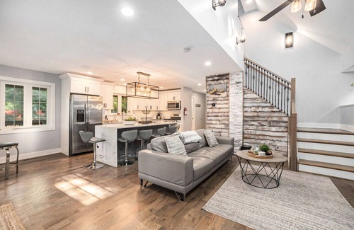 South Haven House | Cedar Haven of South Haven