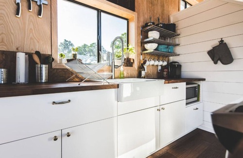 Dripping Springs House | Cedar Hollow, Hill Country cabin w/ Loft & Light