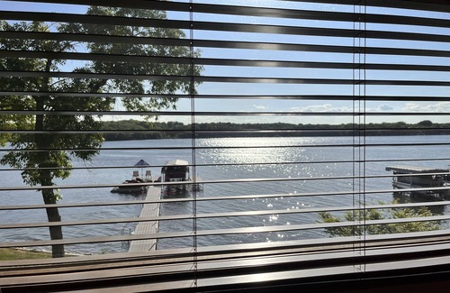 Maple Lake House | Cedar Lake Getaway - Lake House & Game Room w/Loft