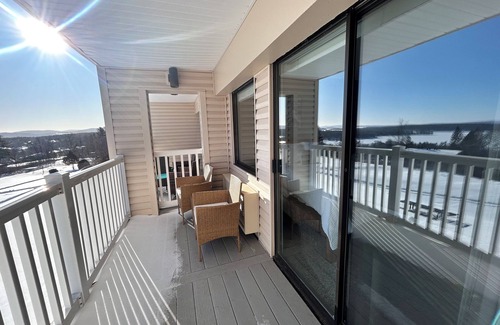 Weirs Beach Condo | Cedar Lodge 205 with Lake Views and Balcony