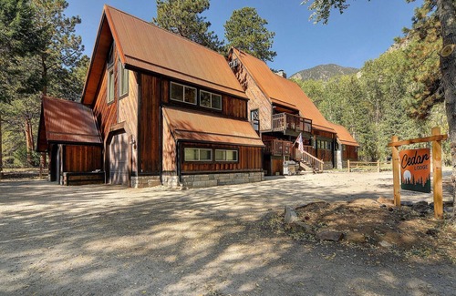 Buena Vista House | Cedar Lodge - private and spacious home - enjoy a cozy fire!
