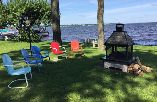 Prudenville Cottage | Cedar Oaks Lakeside Resort - Houghton Lake - Formally Ohana/Riviera Resort.