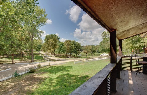Lake Lafayette Cabin | 'Cedar Pointe' - Peaceful Lake Cabin in Odessa