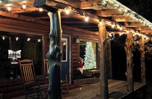 Tishomingo Cabin | Cedar & Stone B&B, secluded, rustic-chic cabin close to Blue River. Tishomingo