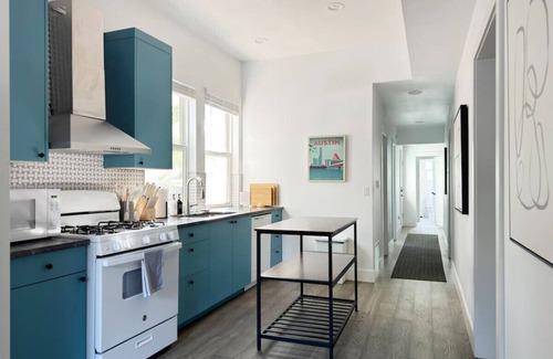 North University House | Cedar Street - Hyde Park