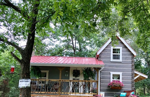Mount Juliet House | Cedar Twig Cabin: Serene and cozy