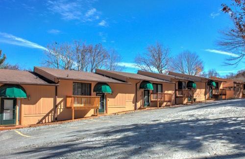 Beech Mountain Apartment | Cedar Village Condominiums