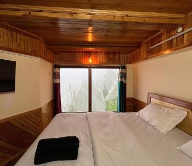 Theog Hotel | CedarNest by Yoshika