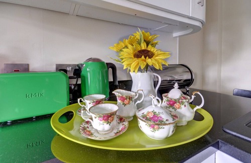 Westward Ho House | Cedars Lodge - One Bedroom House, Sleeps 2
