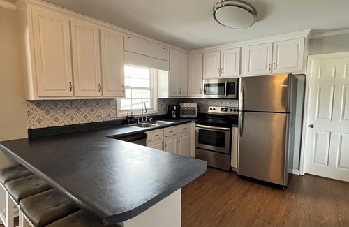 Richlands House | CEDARSTONE RANCH 3-bedroom house with Golf Cart. Ride and enjoy Country Living.