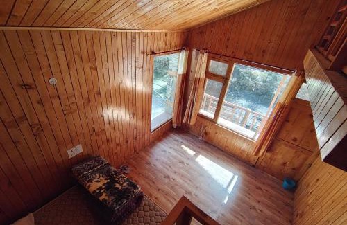 Jibhi Hotel | Cedarwood Cottage