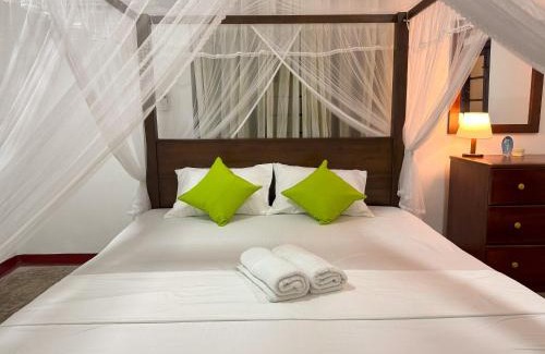 Maha Induruwa Bed & Breakfast | Cee Shade Villa - Maha Induruwa