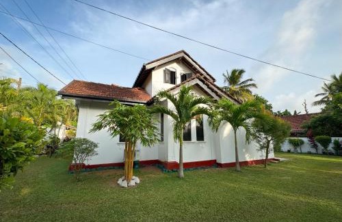 Maha Induruwa Bed & Breakfast | Cee Shade Villa - Maha Induruwa