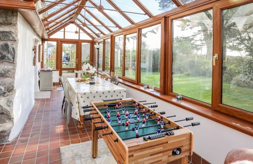 Rhyd-y-clafdy House | CEFN COCH, family friendly, character holiday cottage in Pwllheli