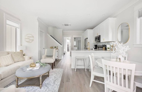 Downtown Wilmington Apartment | Celebration @ The Cove Riverwalk Villas