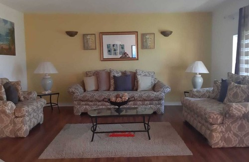 Bahamas Terrace House | Celestial Suites boasts is a clean, comfortable, safe and relaxing environment