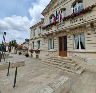 Cormontreuil Apartment | Celine Appart