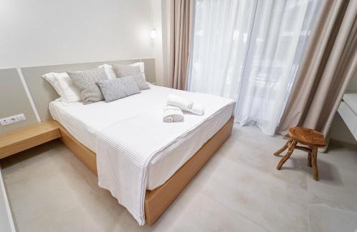 Chrisi Akti Apartment | Celine's Rose