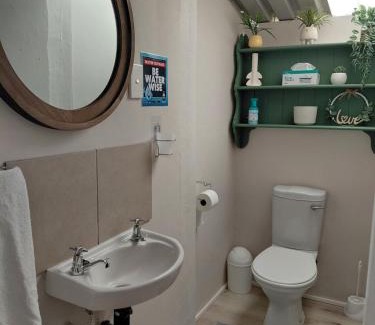 Nahoon Apartment | Cenikma Guest Suites - Family Room 1