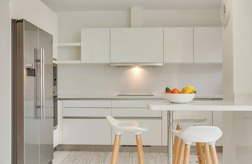Las Palmas de Gran Canaria Apartment | Central, Luxury Holiday Apartment with Wi-Fi, Air Conditioning & Panoramic View