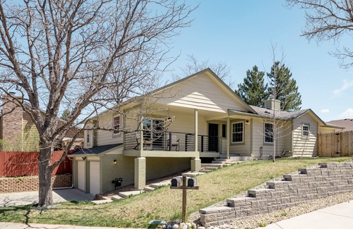 Englewood House | Centennial, Great Family&Group, 2 Ensuite BR, Fast WiFi, Arcade, Games, Fire Pit