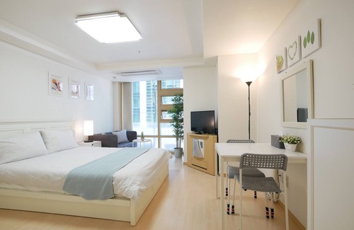 Sajik-dong Apartment | Center of Seoul/SAFE and CLEAN