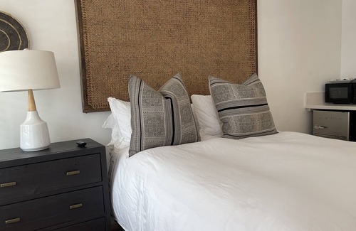Summerland Cottage | Center of Summerland
