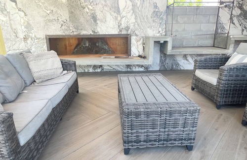 Las Vegas House | Center of Vegas - 5 beds house with heated pool