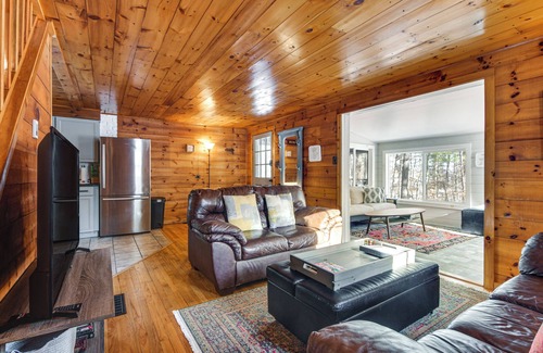 Center Ossipee Cabin | Center Ossipee Cabin w/Game Room & Fire Pit!