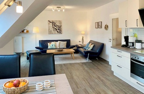 Ostseebad Prerow Apartment | centr. located apartment f. Max. 4 pers. with balcony, WLAN, WaMa and incl. bed linen