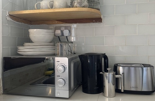 Lusaka House | Central 1-bedroom house in Lusaka with backup power