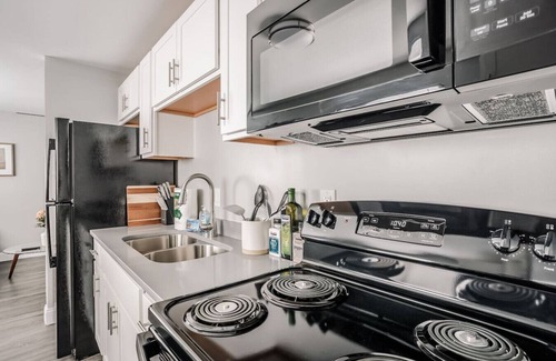 Norwood Apartment | Central 1B Apt Close to UC Hospitals, Xavier, DT