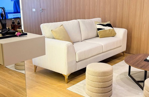 Luanda Apartment | Central 1BR - Twin to King Bed, Fast Wi-Fi + 65" Smart TV