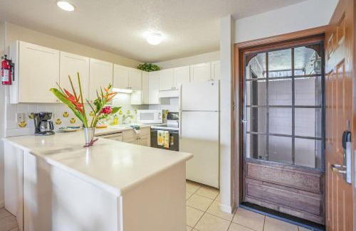 Nawiliwili House | Central and Bright 2 BR, 2 BA, Pool and Oceanview