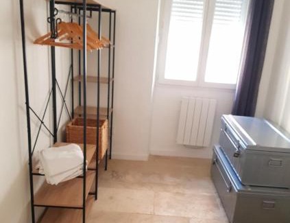 Thiers Apartment | Central and comfortable studio, near train station