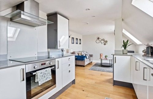 New Forest District Apartment | Central and Cosy Brockenhurst Flat